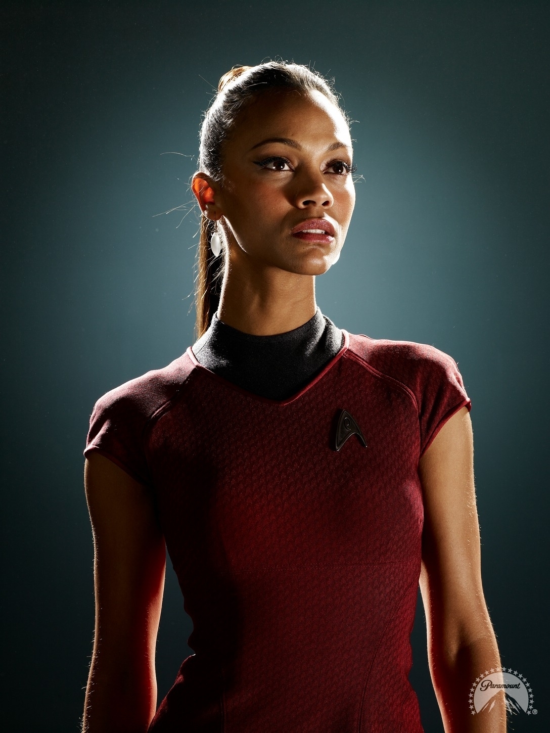 lieutenant uhura star trek into darkness