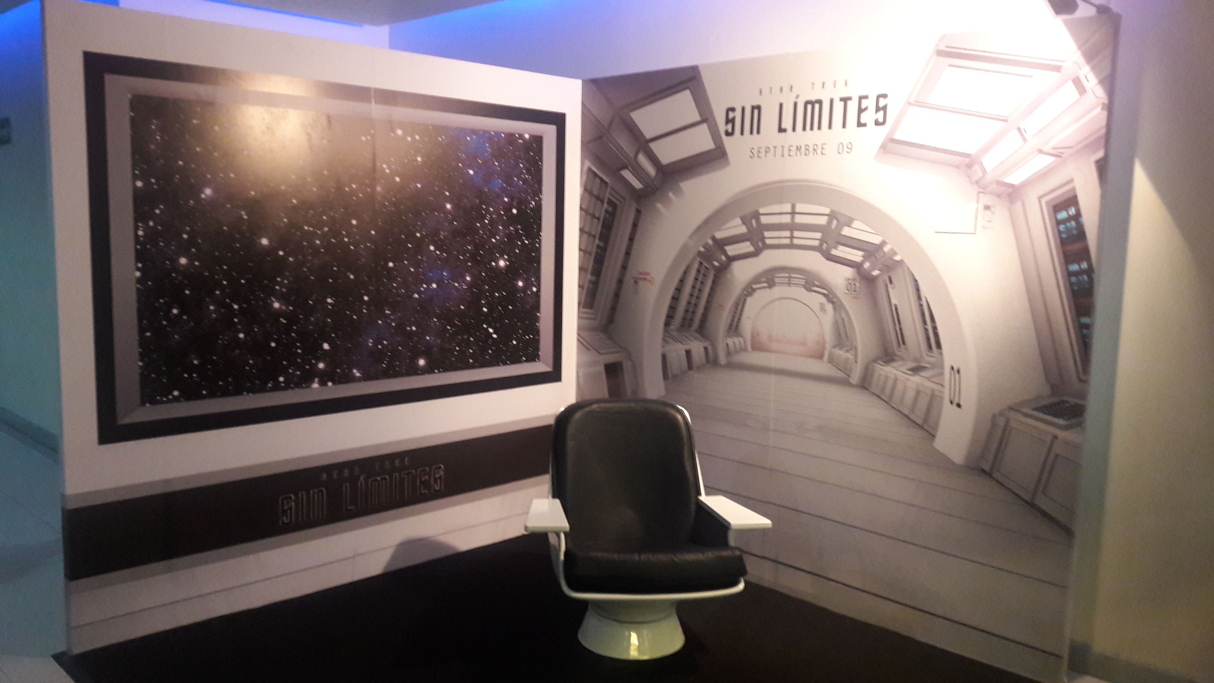 Star Trek Sin Limites lobby set up