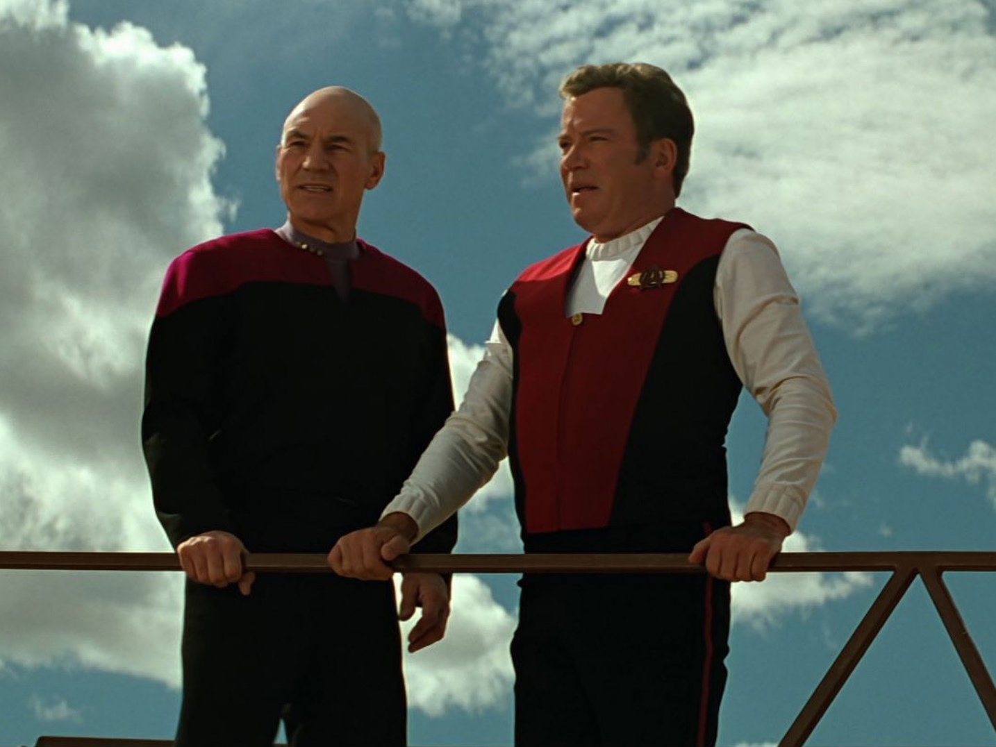 William Shatner Says He Would “Love” Star Trek As Captain – TrekMovie.com