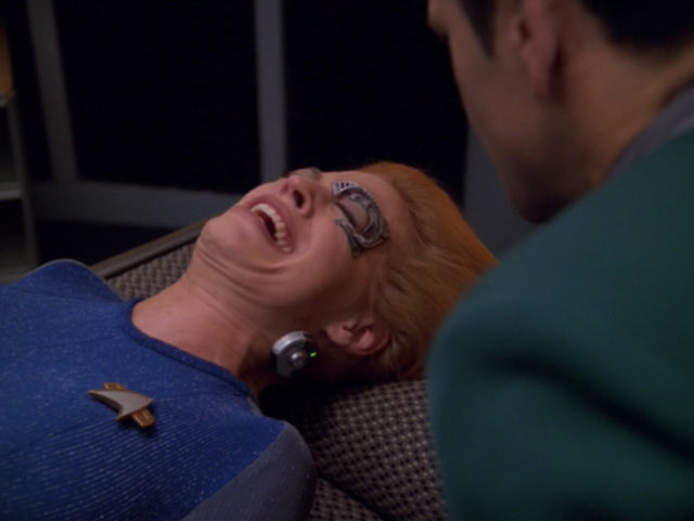 Star Trek: Voyager - "Infinite Regress"