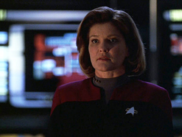 Kate Mulgrew mint Janeway kapitány