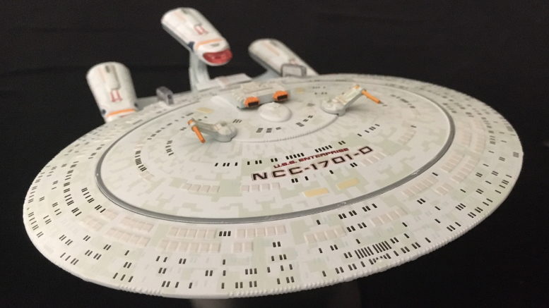 Star Trek Micro Machines Scale USS Enterprise NCC-1701 NX-01,TOS,A,B,C,D,E 
