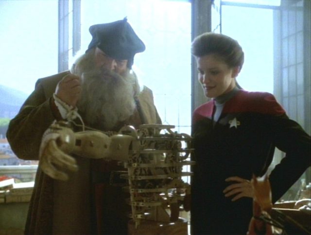 Leonardo da Vinci and Janeway in "Scorpion" - Star Trek: Voyager