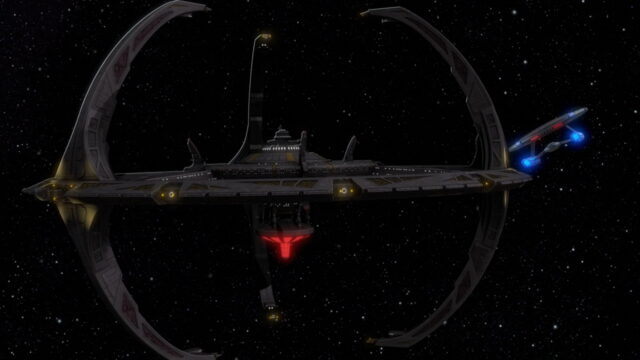 The Cerritos arrives at Deep Space 9